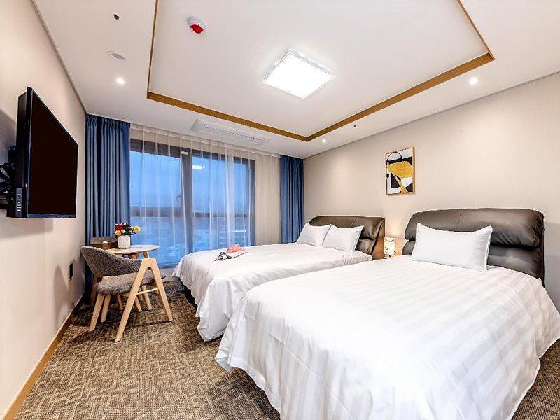 Hotel Dk Σεογκουίπο Εξωτερικό φωτογραφία