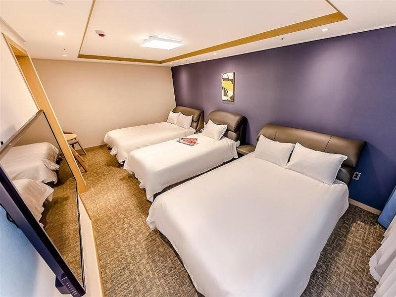 Hotel Dk Σεογκουίπο Εξωτερικό φωτογραφία