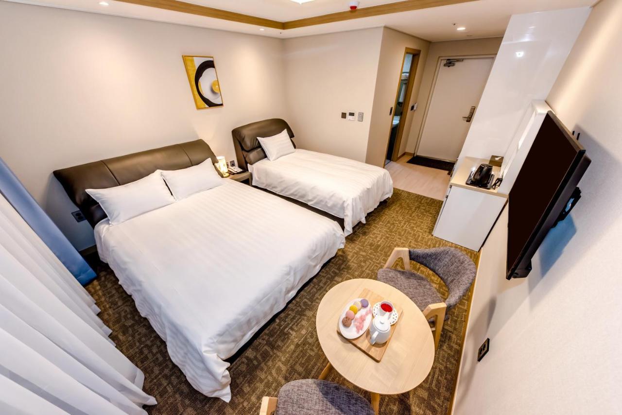Hotel Dk Σεογκουίπο Εξωτερικό φωτογραφία