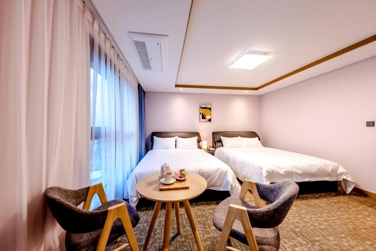 Hotel Dk Σεογκουίπο Εξωτερικό φωτογραφία