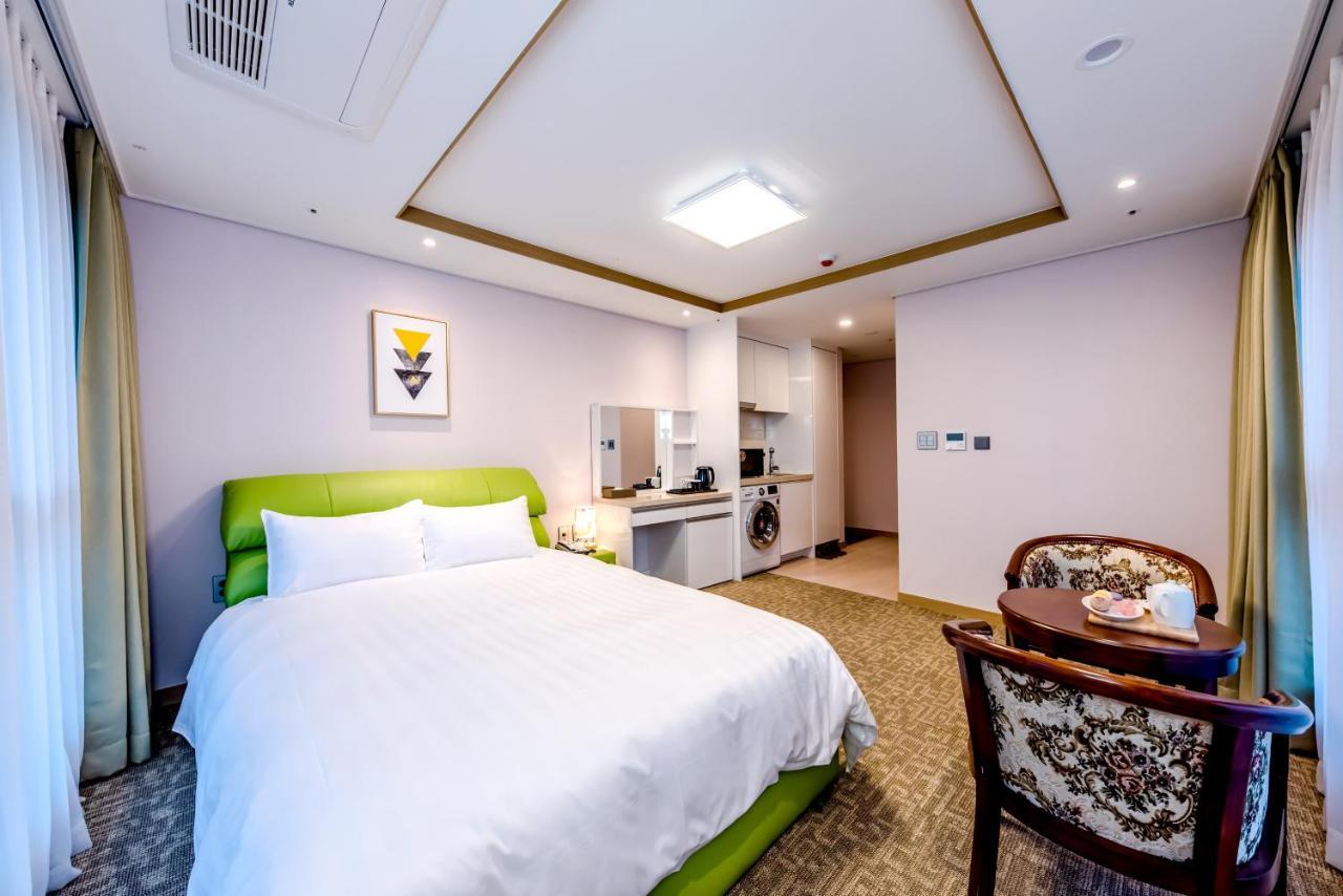 Hotel Dk Σεογκουίπο Εξωτερικό φωτογραφία