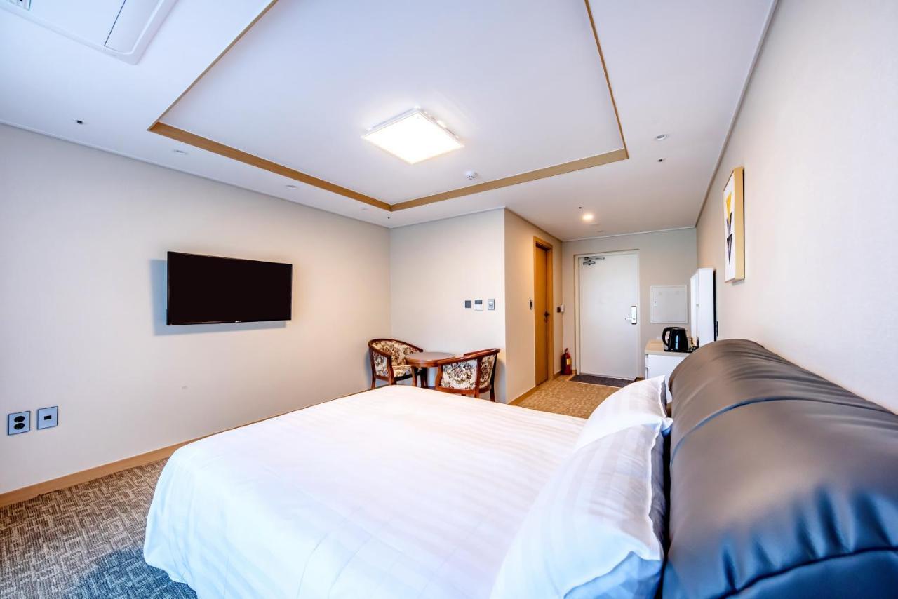 Hotel Dk Σεογκουίπο Εξωτερικό φωτογραφία
