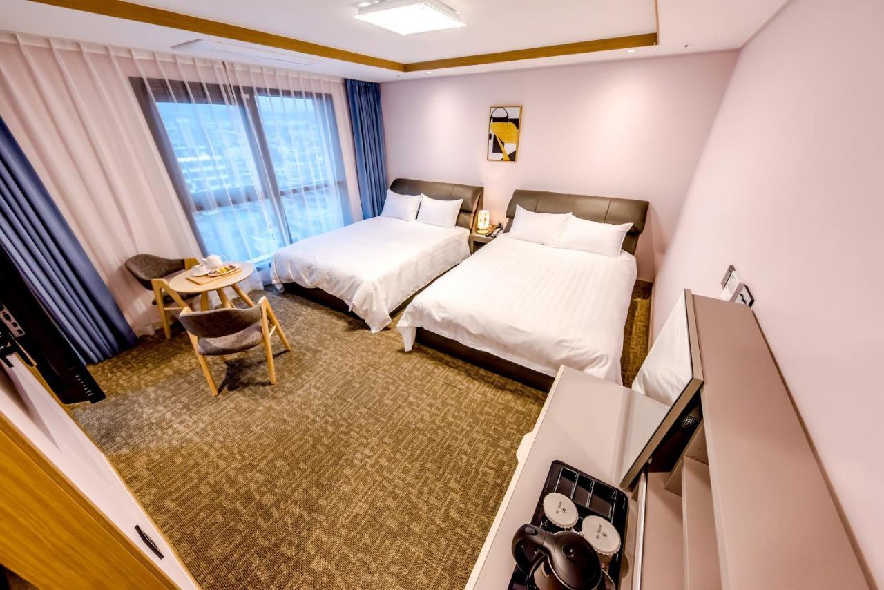 Hotel Dk Σεογκουίπο Εξωτερικό φωτογραφία